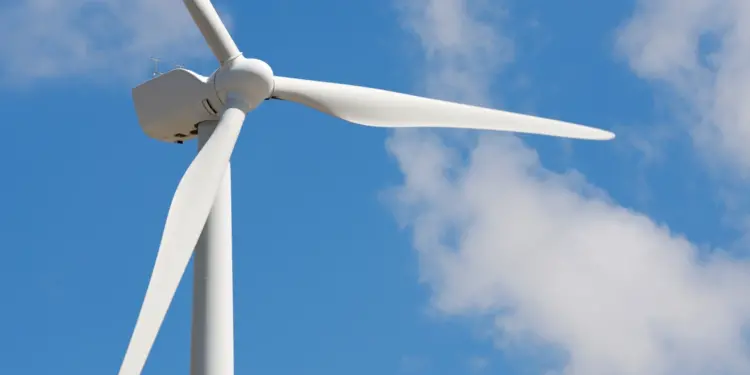 La rivolta contro l’eolico coloniale di Draghi e Meloni parte da Thiesi