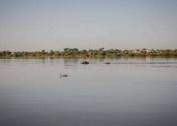 Oltre 100 morti in un naufragio su un fiume in Nigeria