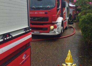 Porto Rotondo, fiamme in un complesso turistico: distrutte quattro abitazioni