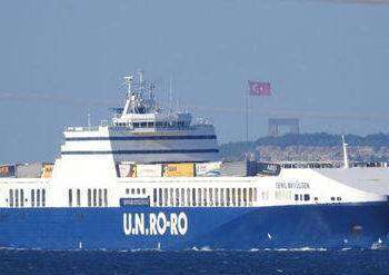 Migranti tentano di dirottare nave turca. Crosetto: ‘Blitz delle forza speciali’