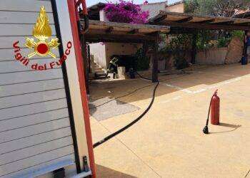 Olbia, abitazione in fiamme: intervento dei Vigili del Fuoco