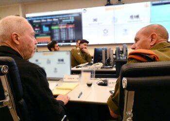 Ministro della Difesa sionista ha avvertito: “Sfide come non abbiamo mai conosciuto”