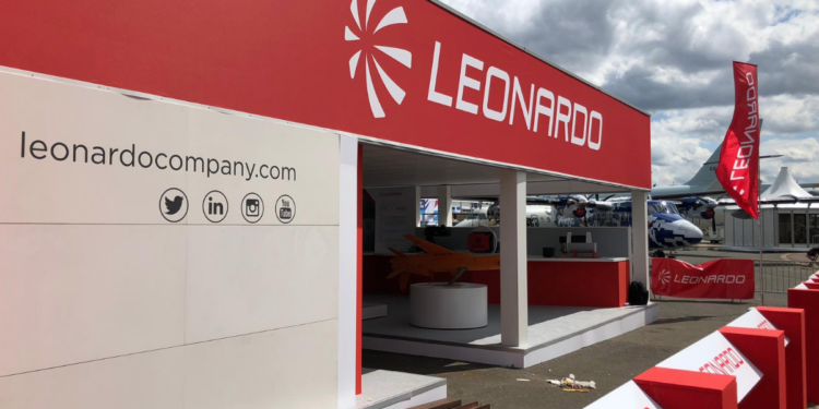 Militarizzazione scolastica, Protocollo firmato da Roma Capitale e Leonardo SpA: via alla Formazione Professionale Militarizzata