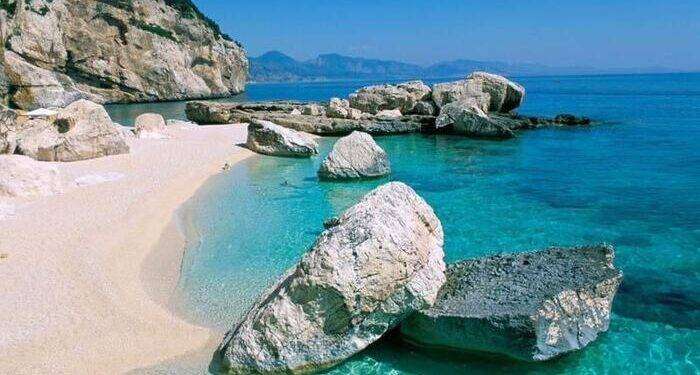 Vele blu, il mare più bello è in Sardegna