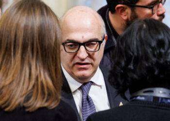 Non c’è posto per Mario Sechi. A Palazzo Chigi non si entra