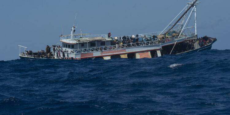 Naufragio a Lampedusa, un neonato tra i 40 dispersi