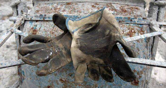 Cade dal quinto piano, morto un operaio a Rimini