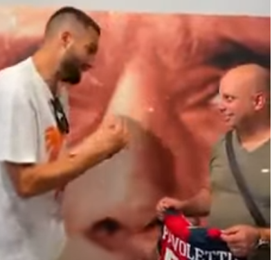 Aveva predetto il gol al 94’, ora Pavoletti regala al tifoso “Nostradamus” la maglia rossoblù