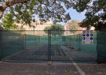 Cagliari, Piazza Garibaldi: cantieri allestiti da oltre un mese, dei lavori non vi è traccia