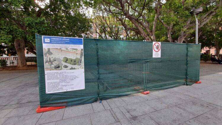 Cagliari, Piazza Garibaldi: cantieri allestiti da oltre un mese, dei lavori non vi è traccia