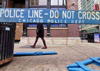 Quattro morti e decine di feriti in tre diverse sparatorie in Usa