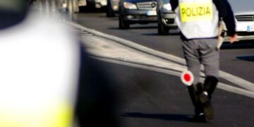 Operaio muore in cantiere sulla A4, investito da mezzo pesante