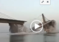 India, ponte crolla in diretta, le immagini sconvolgenti
