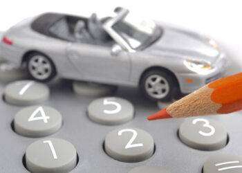 Rc Auto più cara, il premio aumenta del 4%