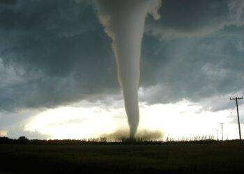 Usa, tornado devastante in Texas: “La città di Matador è stata spazzata via”