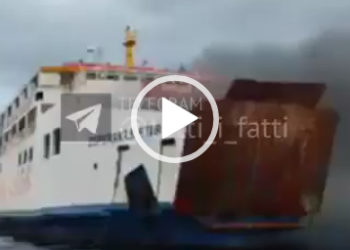 Filippine, in fiamme un traghetto con 120 persone a bordo