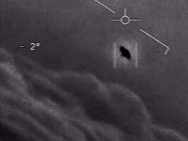 Ex funzionario dell’intelligence: gli Usa hanno astronavi aliene ‘Accordo tra il governo americano e gli extraterrestri’