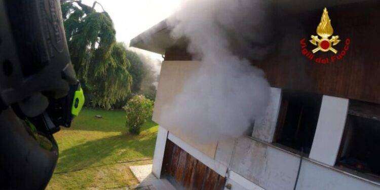 Vicenza, incendio in un centro di accoglienza stranieri, un ricoverato