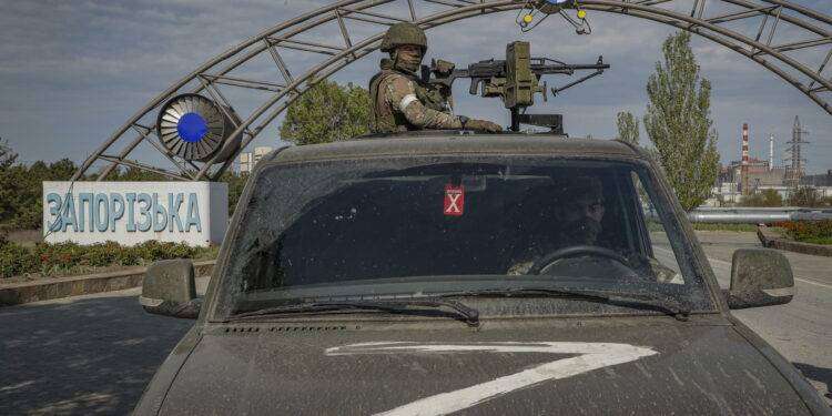 Ispettori Aiea sorpresi a spiare alla centrale nucleare di Zaporozhye