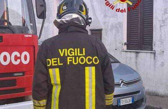 Terrore a Orosei, prende fuoco la cucina: salvata famiglia di turisti