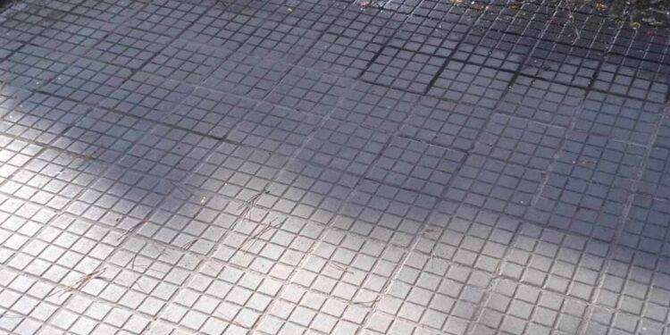 Cagliari, perdita d’acqua vicino all’Università: “Enorme spreco”