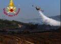 Vasto incendio nel sassarese, in azione due canadair e elicotteri del Corpo Forestale