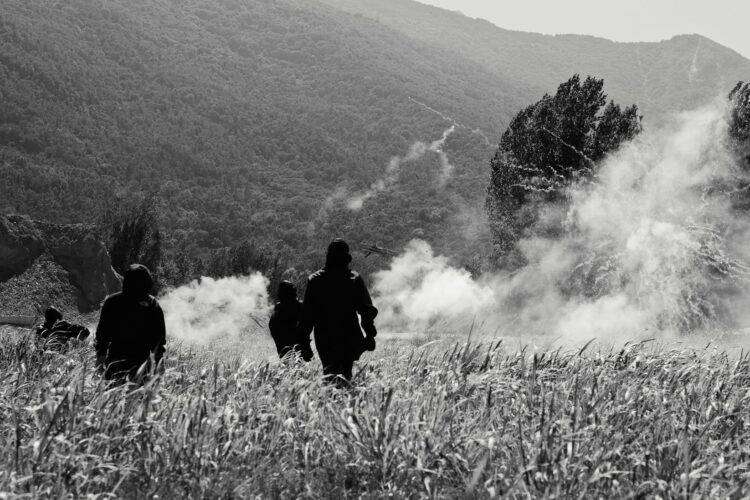 Val Susa, scontri tra No Tav e polizia chiusa per un’ora la A32