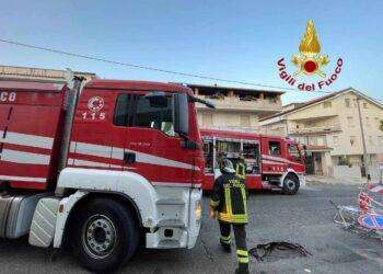 Abitazione in fiamme a Nuoro: intervento dei Vigili del Fuoco