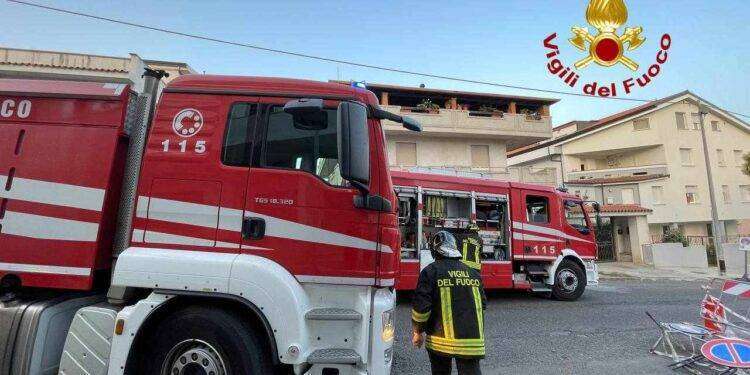 Abitazione in fiamme a Nuoro: intervento dei Vigili del Fuoco