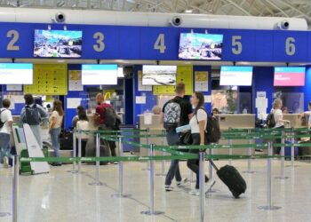 Adiconsum denuncia, sino a 800 euro per volare in Sardegna