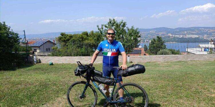 In bici a Capo Nord, il viaggio del triestino Andrea Mariucci