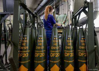 Il gruppo tedesco per la Difesa Rheinmetall ha annunciato nuovi ordini per produrre proiettili per l’Ucraina