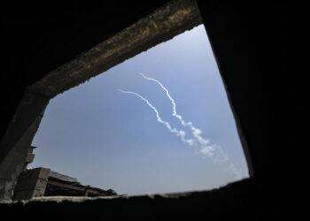 Dopo aver raso al suolo Jenin i sionisti bombardano Gaza: è genocidio