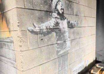 Alla Villa Reale di Monza i muri dipinti da Banksy