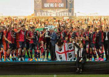 Calcio: Cagliari, lunedì raduno poi dal 24 in Valle d’Aosta