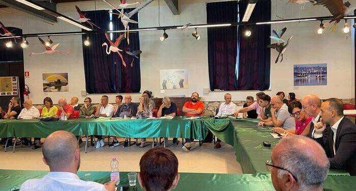 Sinistra indipendentista o «lubrificante coloniale»?