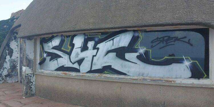 Vandalizzata la villa ‘Cupola’ di Antonioni in Sardegna