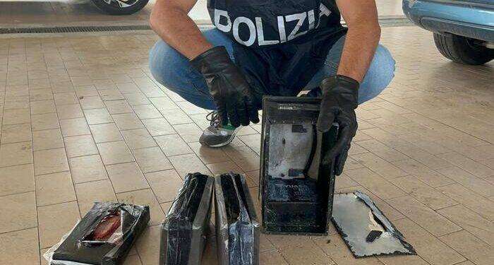 Sfreccia in auto con 5 kg di cocaina, arrestato a Cagliari