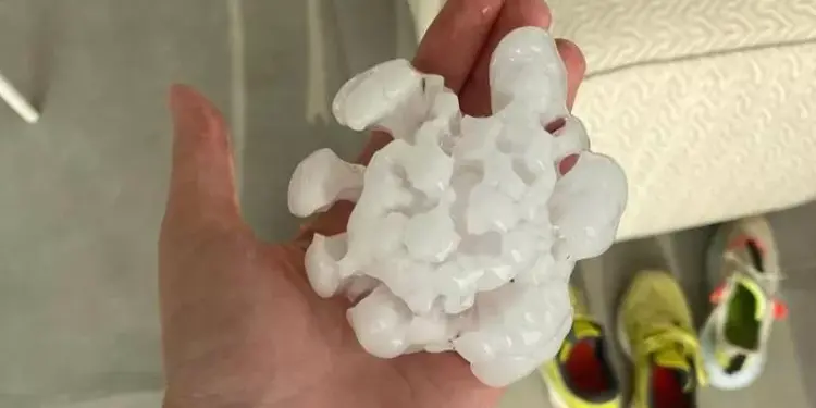 Grandinata nel trevigiano: chicchi grossi come palle da tennis