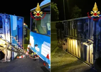 Si ribalta il vagone di un trenino turistico a Eraclea: 14 feriti