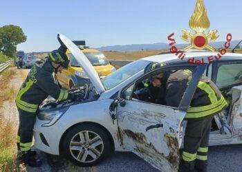 Ozieri, scontro tra due auto: sette feriti tra cui due bambini