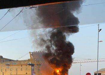 Napoli, distrutta da un incendio la ‘Venere degli stracci’