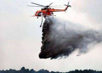 Vasto incendio nel Parco dei Sette Fratelli: intervento dell’elicottero