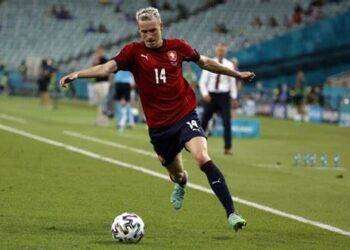 Calcio, tris di acquisti per il Cagliari