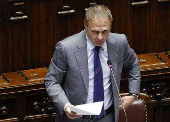 Lollobrigida, il 21 luglio uscirà bando su Ocm Vino