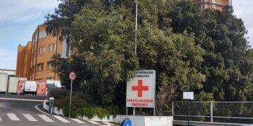 Con l’auto finisce fuori strada, anziano muore a Sorgono