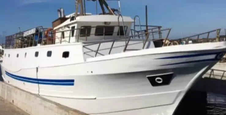 Motopesca siciliano attaccato da una motovedetta libica