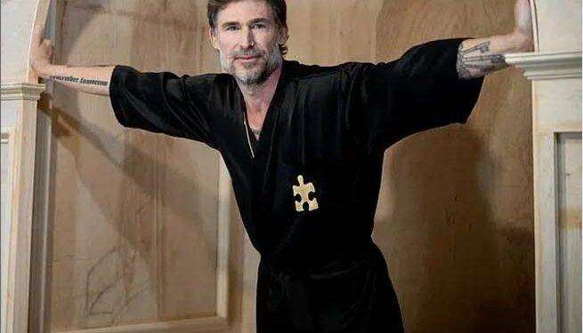 Diecimila dollari per fare sesso in ristorante: lo scandalo diventa mondiale