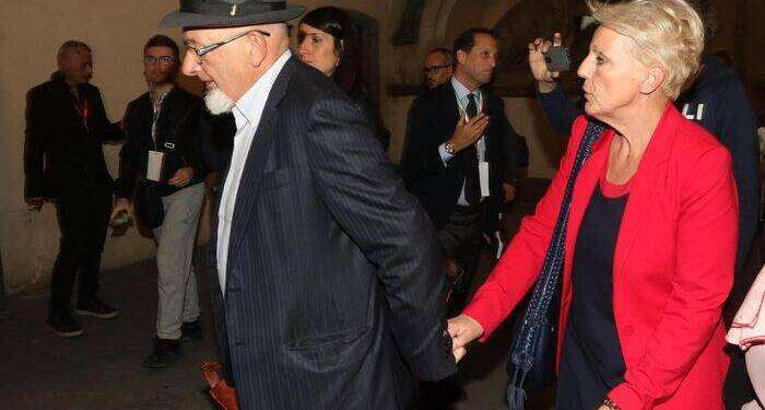 Assoluzione definitiva per i genitori di Renzi