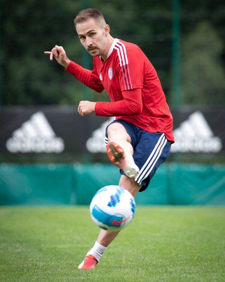 Lapadula operato alla caviglia. Rog nuova rottura del legamento crociato, carriera a rischio